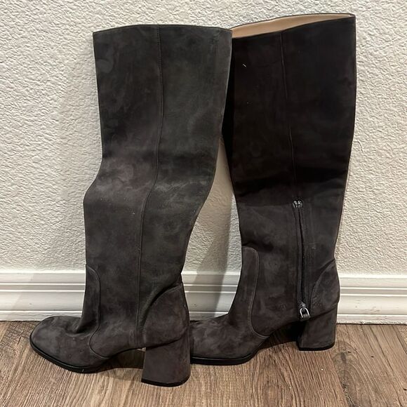 Stuart Weitzman suede knee high Nola boots - Picture 6 of 6